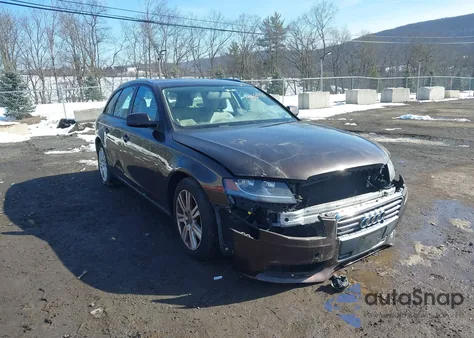 2011 Audi A4 2.0T Premium z USA, uszkodzony, nr VIN WAUSFAFL2BA080877